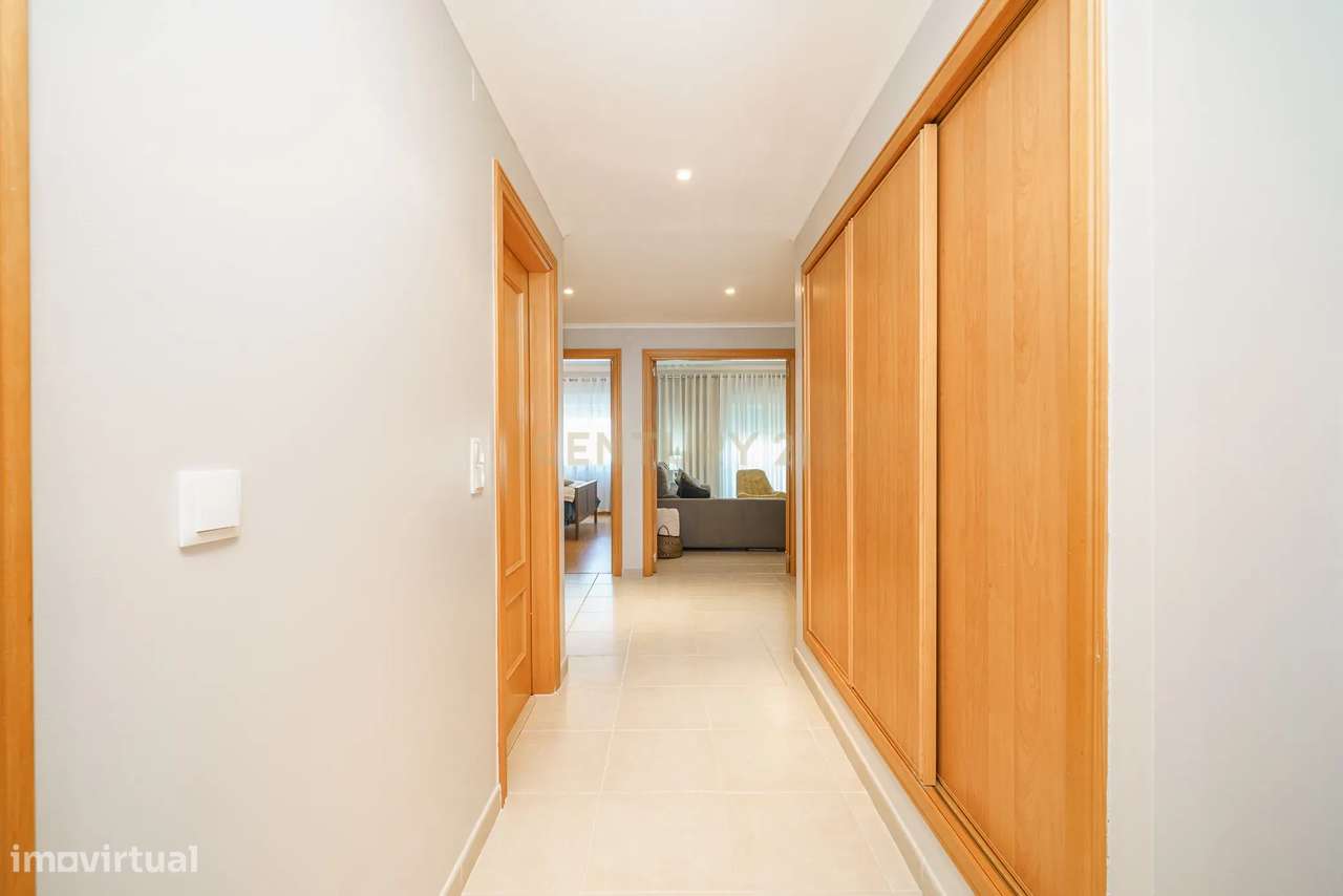 APARTAMENTO T3 COM ARRECADAÇÃO PARA VENDA EM S.SEBASTIÃO, SETÚBAL-9