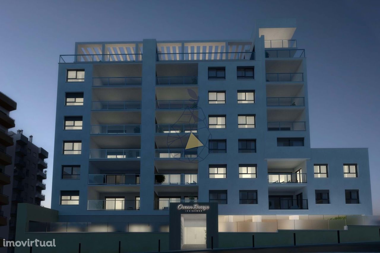 Apartamento Novo em Condomínio Fechado com 2 Quartos situado na Praia