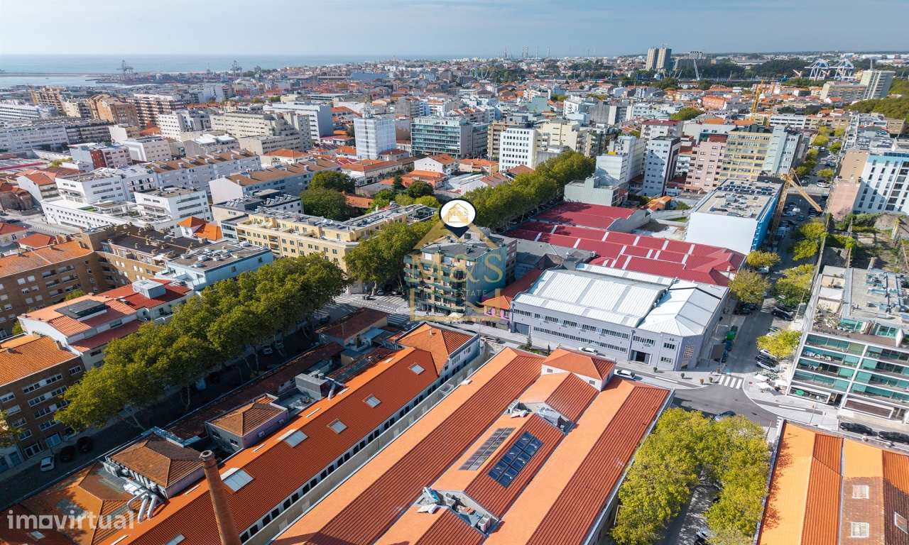 Apartamento T4-Varanda-Garagem - 600Mts da Praia - Metro- Matosinhos-44