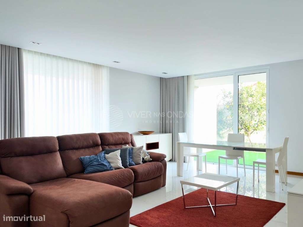 Luxuosa Moradia com 548 m2 - Premium com Piscina - 25 minutos do PORTO-8