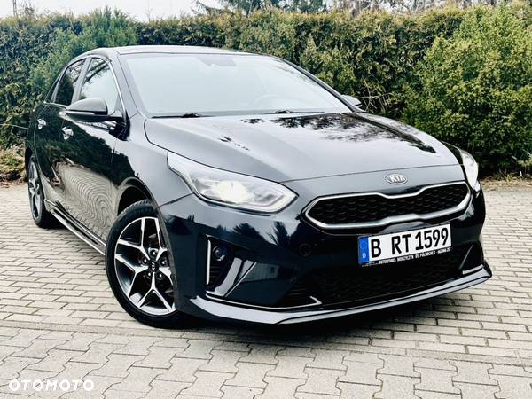 Kia Ceed - 11