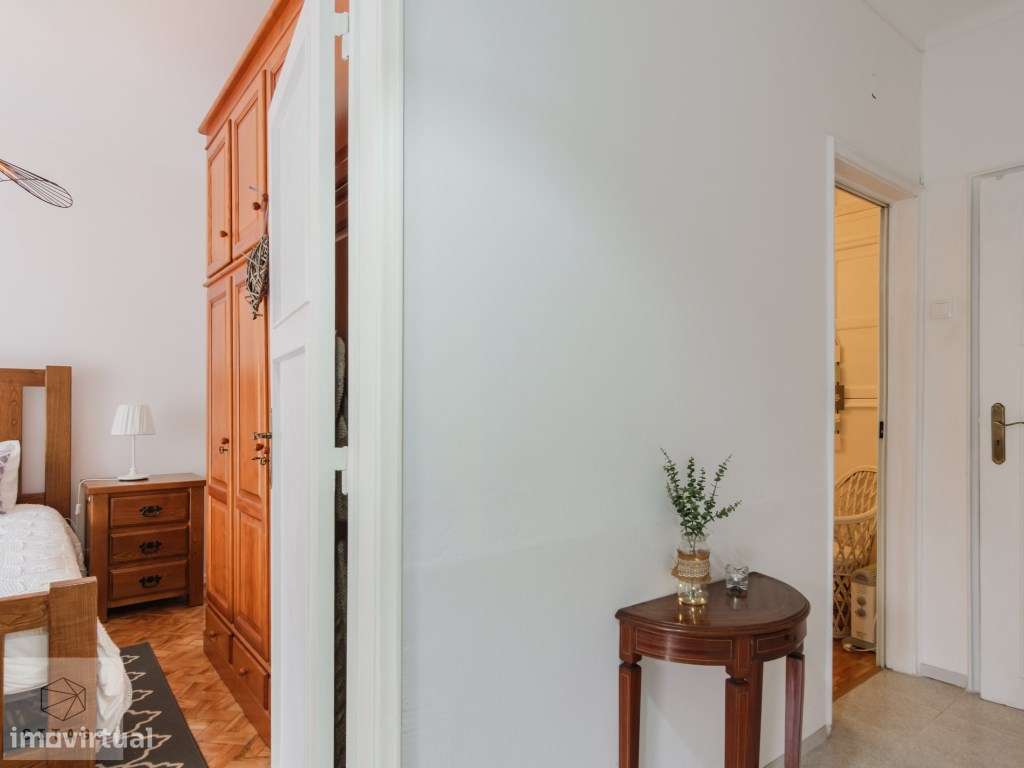 Apartamento T2 em São Domingos de Benfica-12