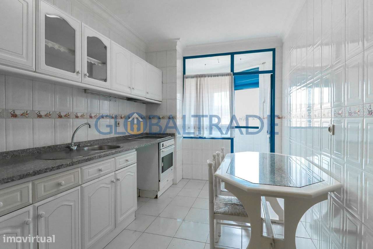 Apartamento T2 no centro de São Pedro da Cova-8