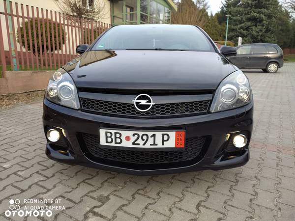 Opel Astra III GTC 1.9 CDTI Cosmo - 3