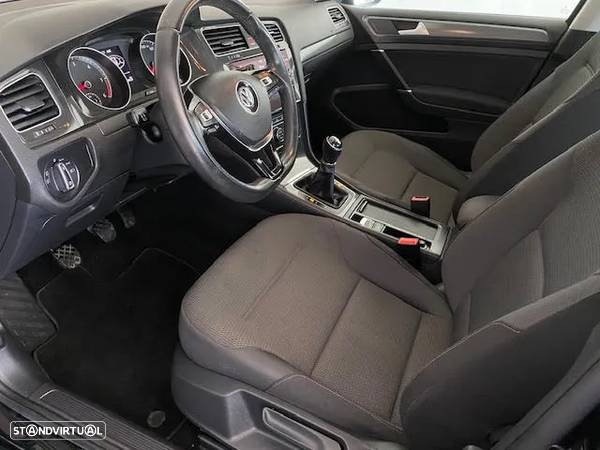 VW Golf 1.6 TDI Confortline - 9