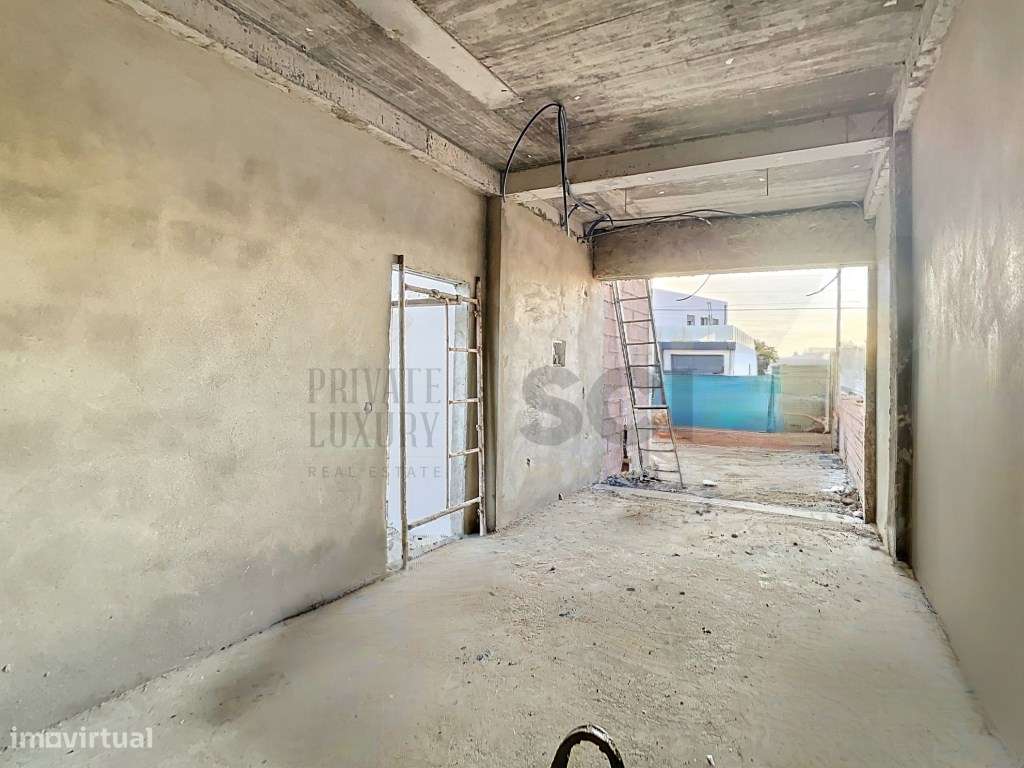 Moradia T4 Azeitão Térrea Isolada com Garagem Piscina-38