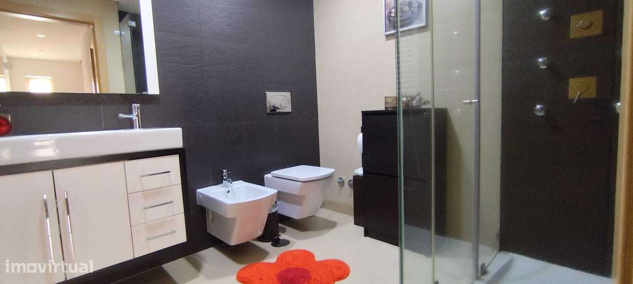 Moradia em condomínio com piscina - Alcochete-24