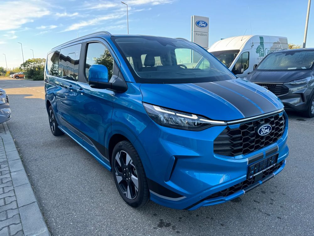 Ford Tourneo Custom Bus 320L 2.0 EcoBlue 170 CP 8AT L2H1 AWD Sport 2026