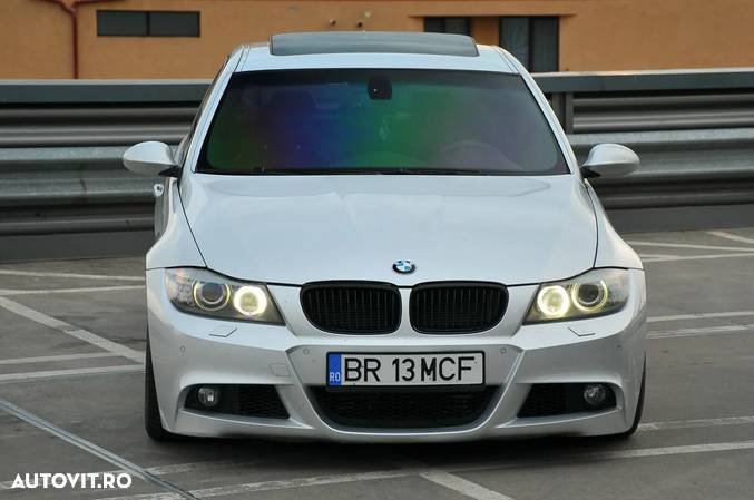 BMW Seria 3 335i Aut. Sport Line - 8