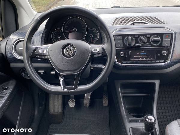 Volkswagen up! - 17
