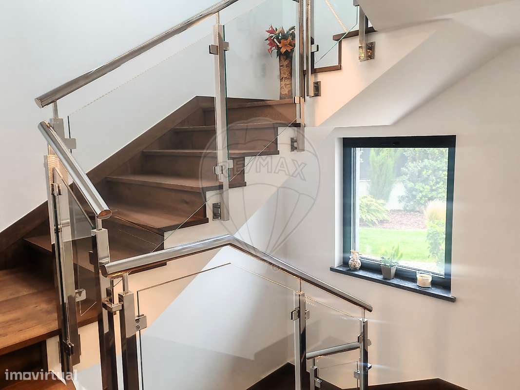 Moradia T4 para venda-17