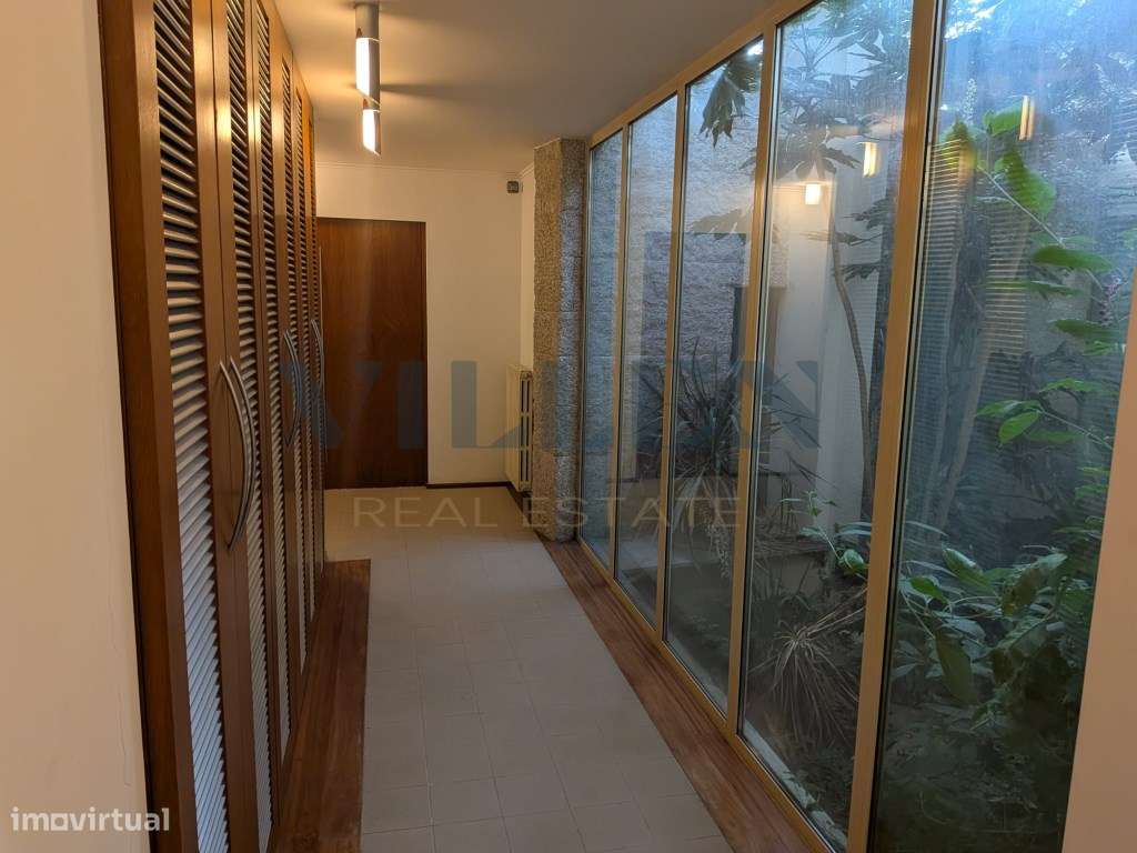 Moradia T5 de Luxo em São Romão do Coronado-30