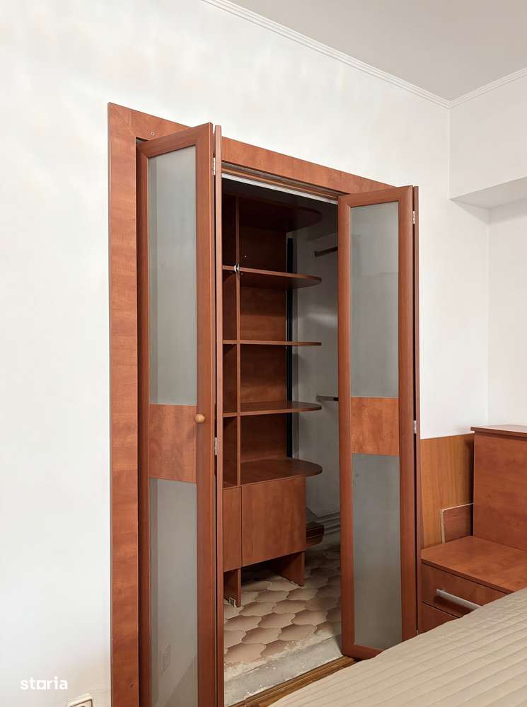 APARTAMENT 4 CAMERE LA 13 MINUTE DE MERS PE JOS FATA DE BD PACHE PROTO-19