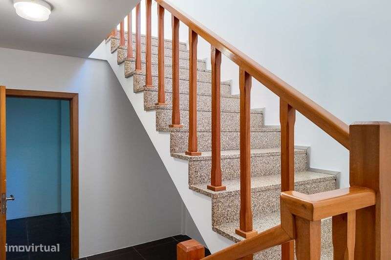 Moradia T3 independente Midões,Barcelos - Grande imagem: 4/12