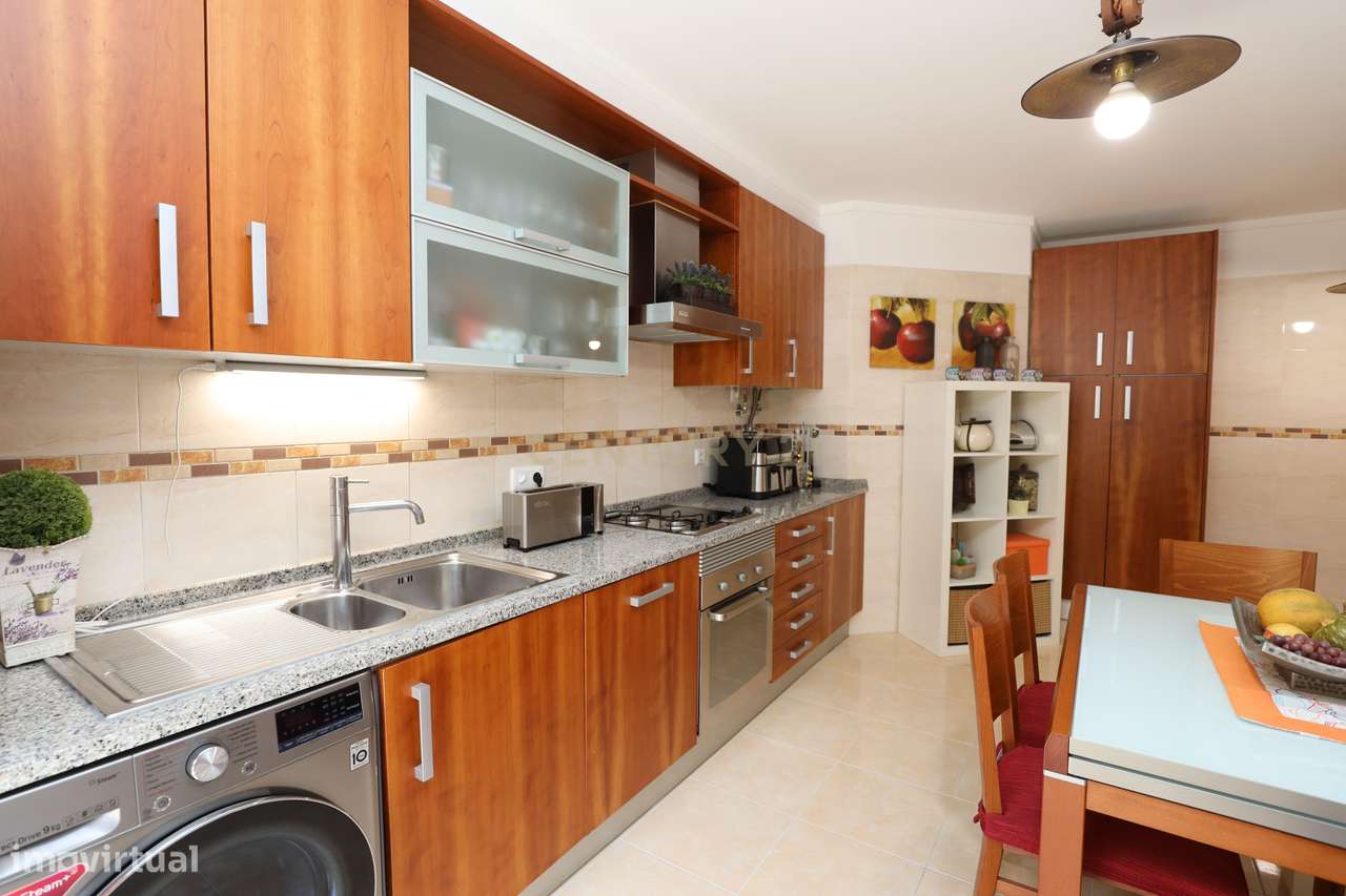 Apartamento T3  || Box 3 viaturas-17