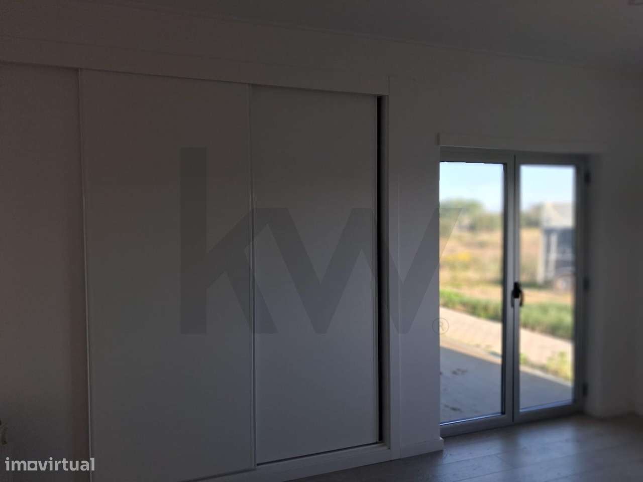 Venda moradiia T3 com terreno de 11.520m2, Isolada com piscina em A-33