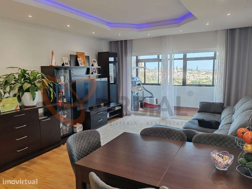 Apartamento T2 para venda com vista mar e piscina em Albufeira-14