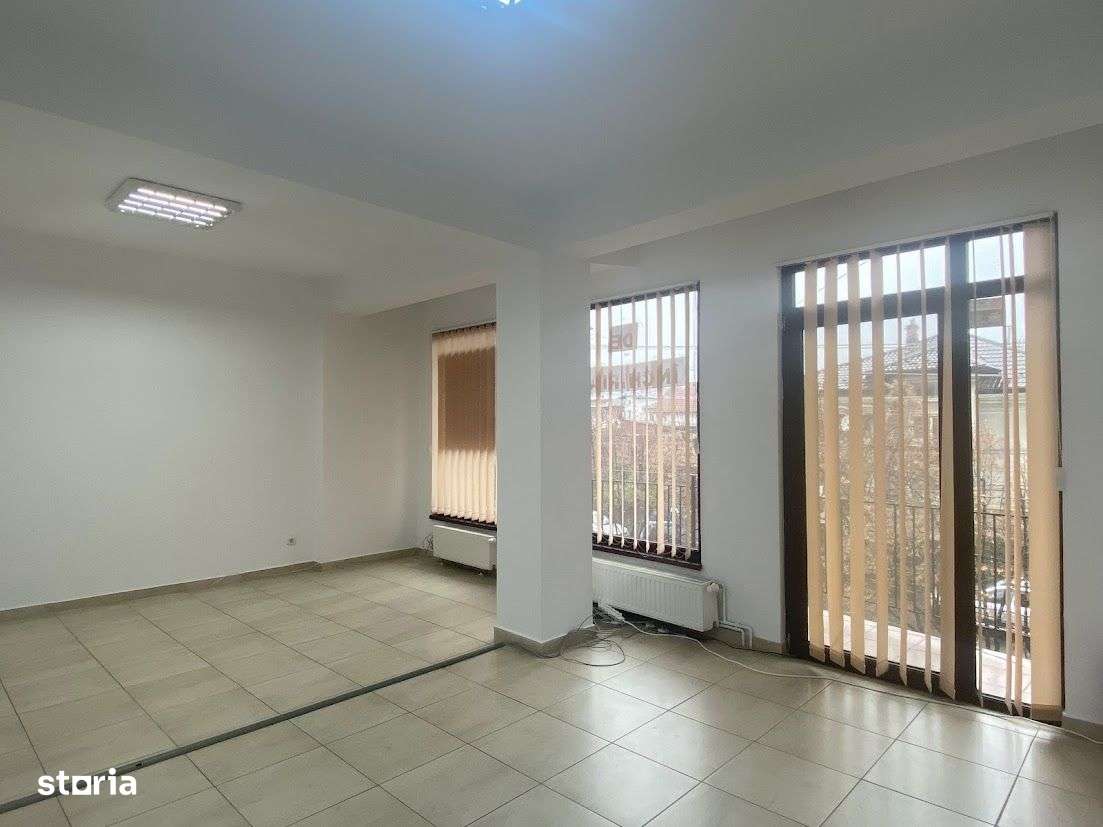 Ofer inchiriere spatiu central 83 mp, cabinete, birouri, 3000 lei - Imagine principală: 1/12