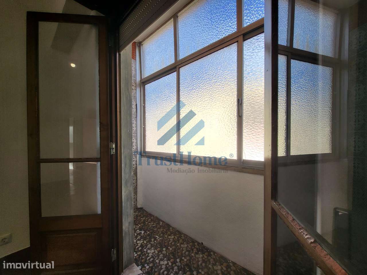 T2 no centro de Queluz a 5min da estação de Queluz-11