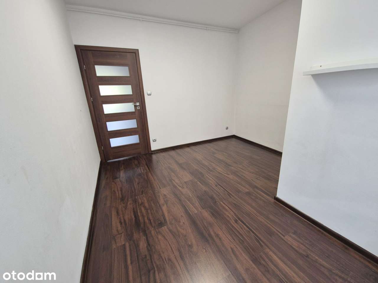 mieszkanie 64 m2 dobra lokalizacja– 3 pokoje, balkon,miejsce postojowe-16