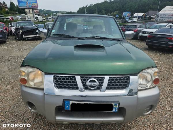 Nissan Navara 2.5 D FE - 9