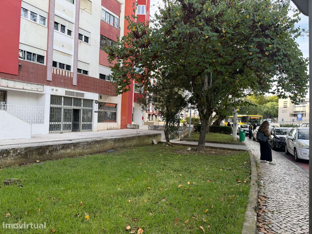 VENDE-SE LOJA BEM LOCALIZADA NA POVOA SANTA IRIA, BOM PREÇO-8