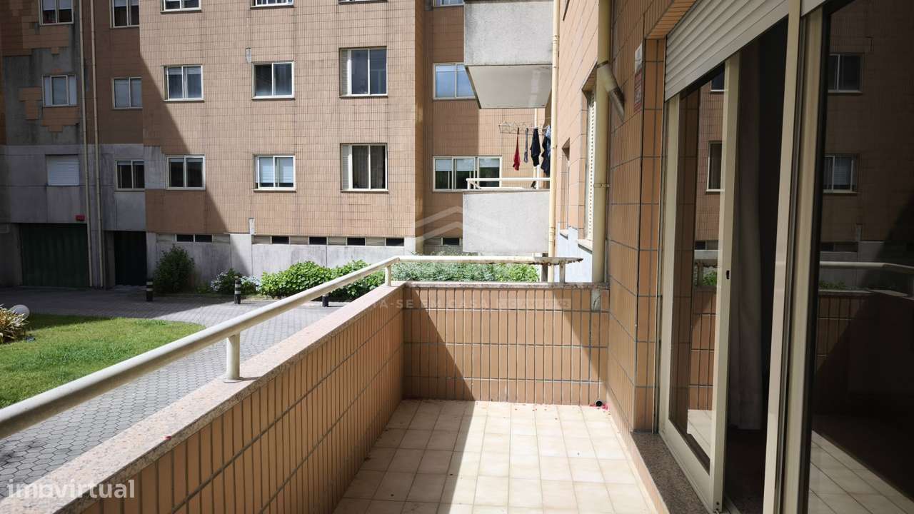T1+1 Condomínio Reservado c/ Lugar de Garagem em Canidelo-15