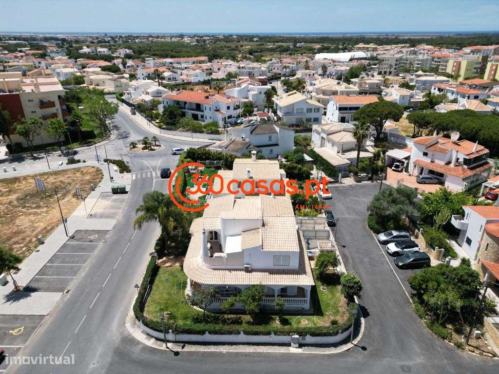 Moradia T5 nas Gambelas, Faro com cave - Grande imagem: 4/23