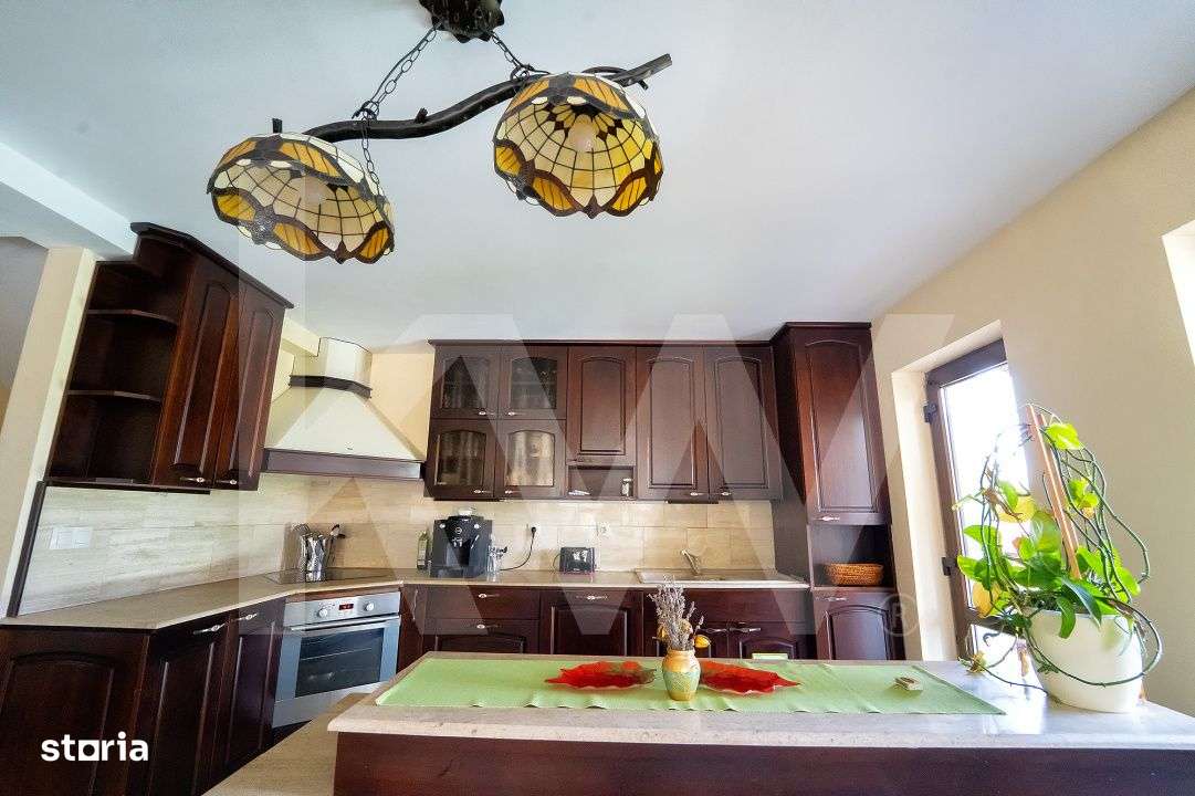 Vila exclusivista cu piscina si panorama de vis Cisnadioara - Imagine principală: 4/19