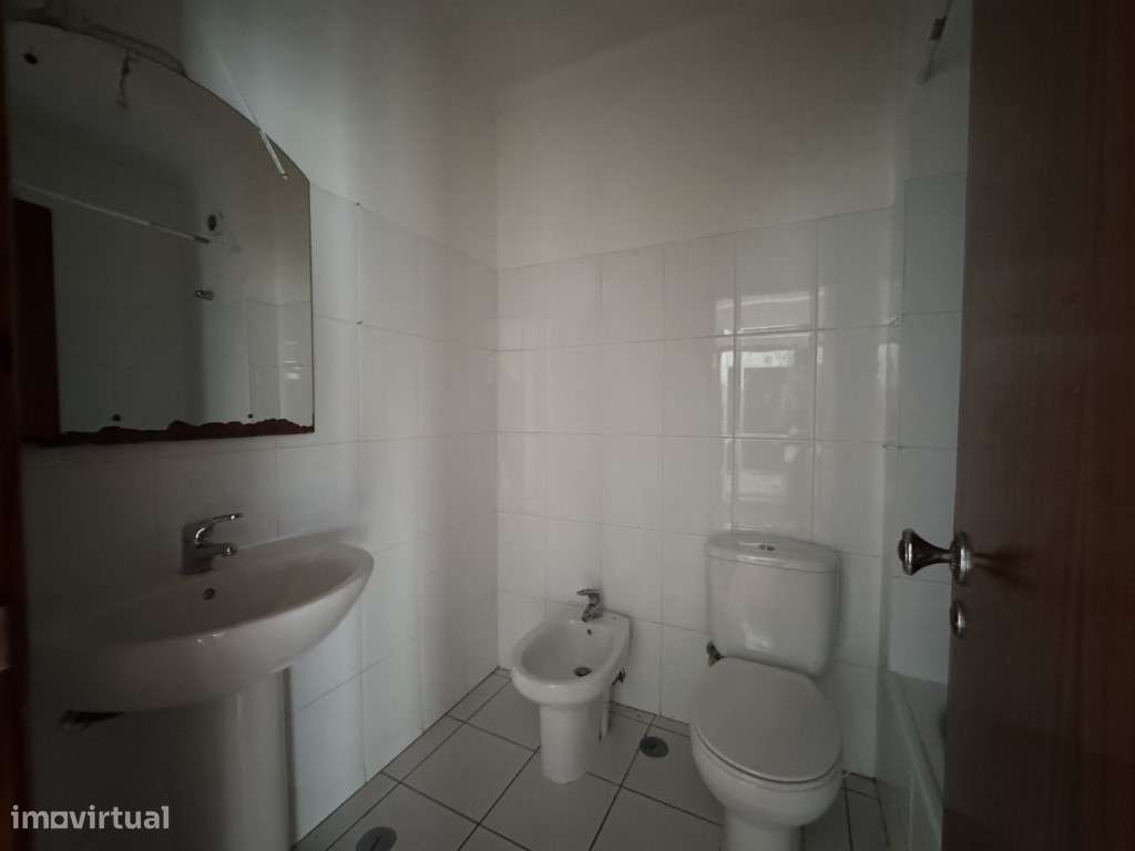 Apartamento T3 em Samora Correia-16