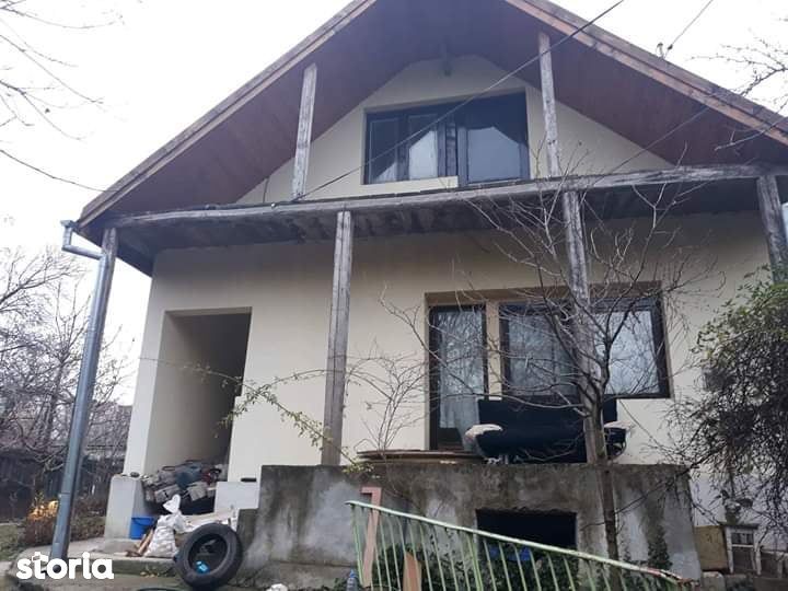 Casa pe strada Republicii-107000 euro