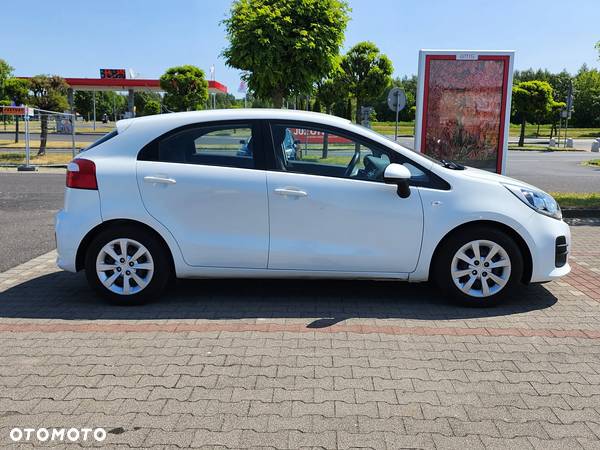 Kia Rio 1.2 Attract - 4