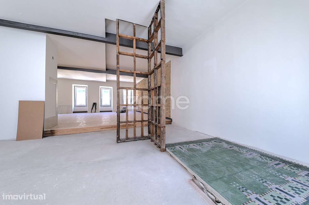 Loja 130m², estrategicamente localizado na Rua de Alcântara - Grande imagem: 5/24