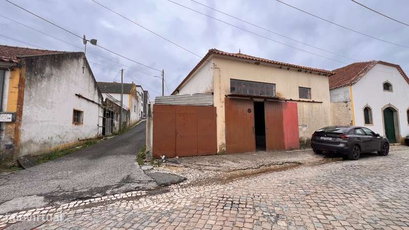 Armazém Oportunidade única na Aldeia Gavinha – Alenquer!-33