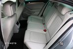 Volkswagen Passat 2.0 TSI 4Mot Elegance DSG - 25