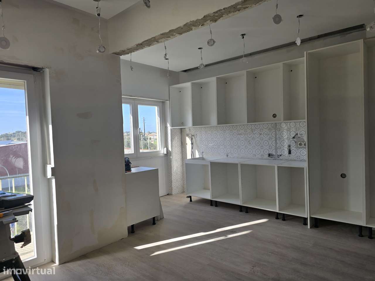 T2 totalmente remodelado | Suíte com walk-in closet | 3 varandas - Grande imagem: 4/38