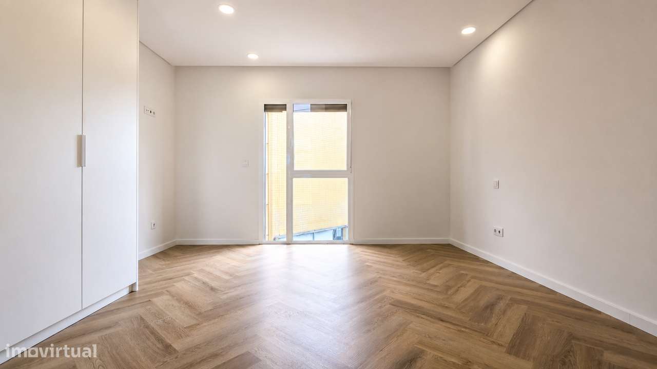 Moradia T3 NOVA, São Cosme | Garagem 2 ou + carros | Pátio + terraço-16