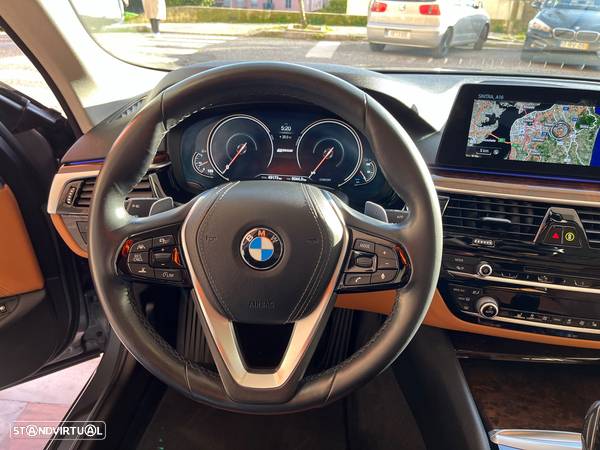 BMW 530 e iPerformance Line Luxury - 28