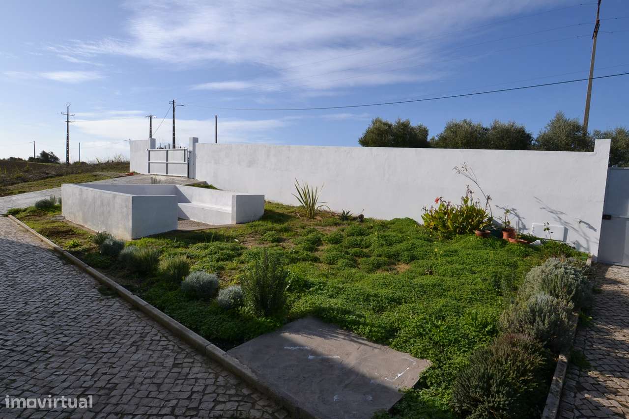 Moradia moderna situada no campo do Ribatejo - Grande imagem: 4/23