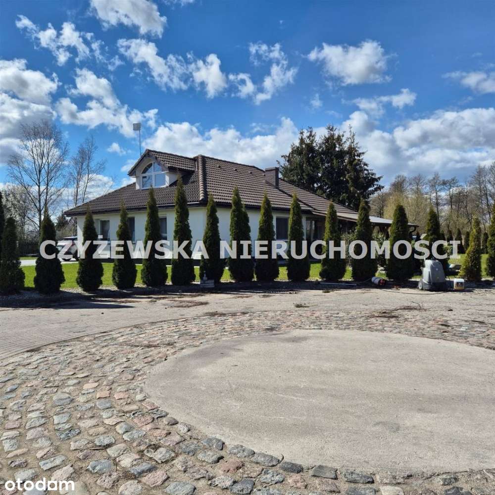 Dom Jednorodzinny Wraz Z Dużym Garażem W Pakiecie!-0