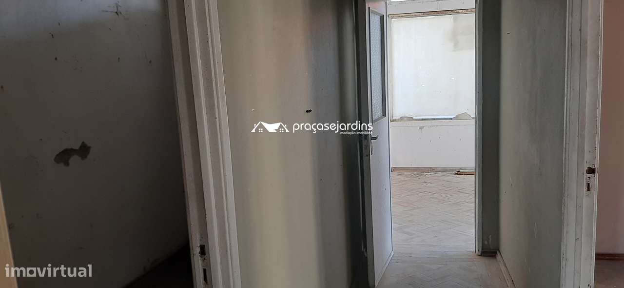 Prédio com 3 Apartamentos-5