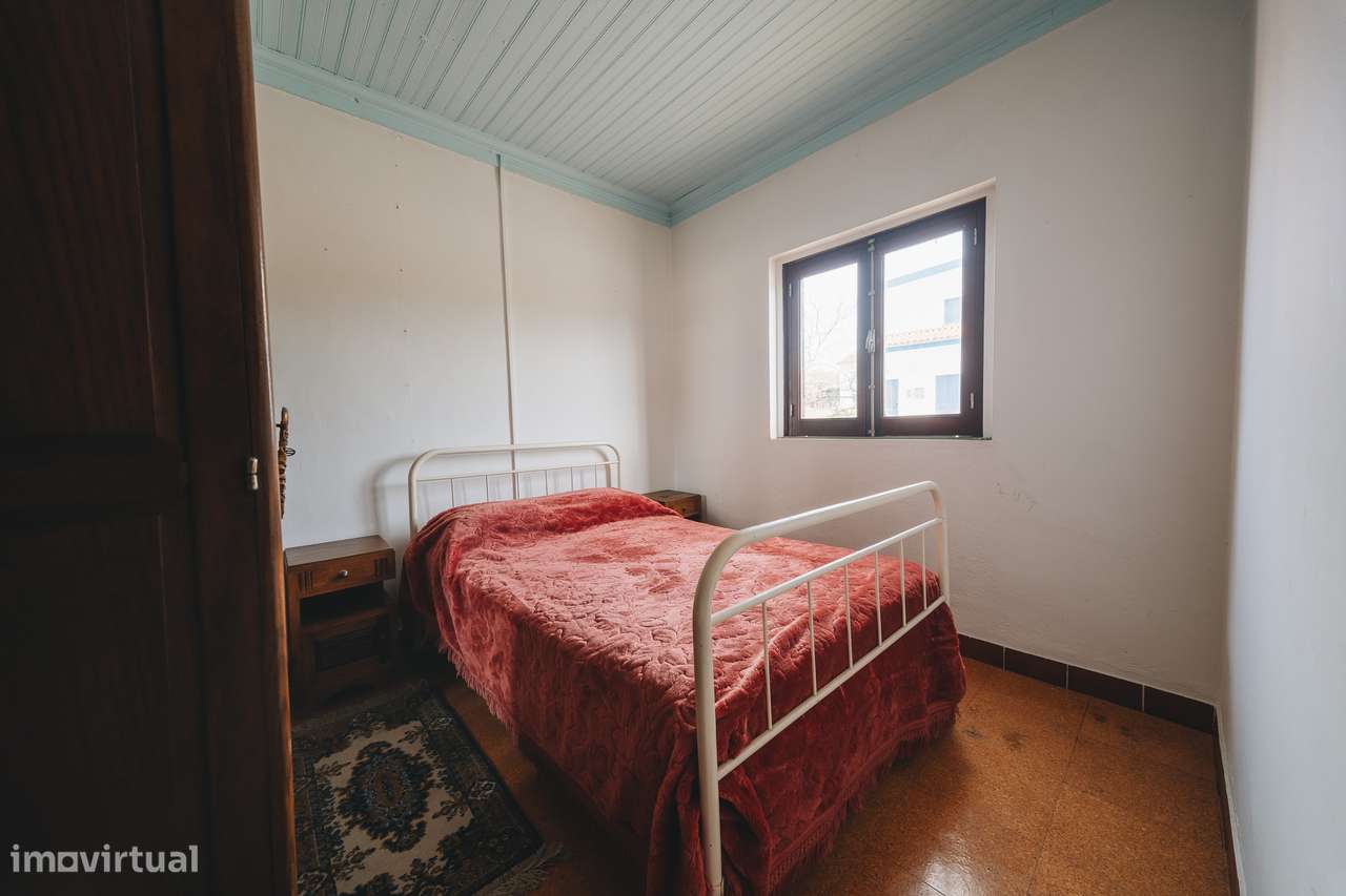 Moradia T3 com Terreno de 1.577 m² | Ribeira do Fárrio – Ourém-9