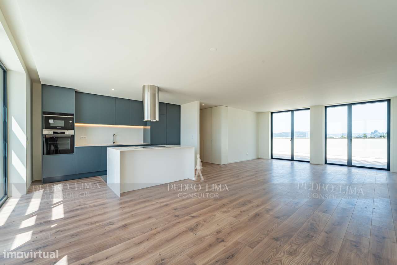 T2 NOVO com 241m2 com Terraços e 2 lugares de Garagem-13