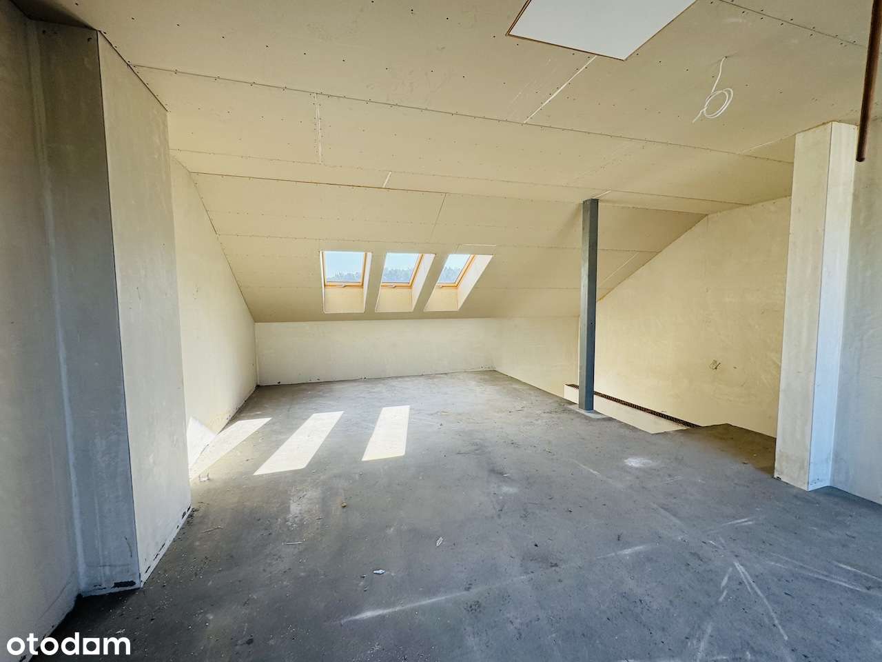 Dwupoziomowe z loggią na zachód-Repty-11