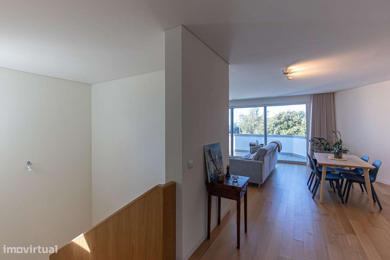 Moradia T3, em Leça da Palmeira na 1ª Linha de Mar-27