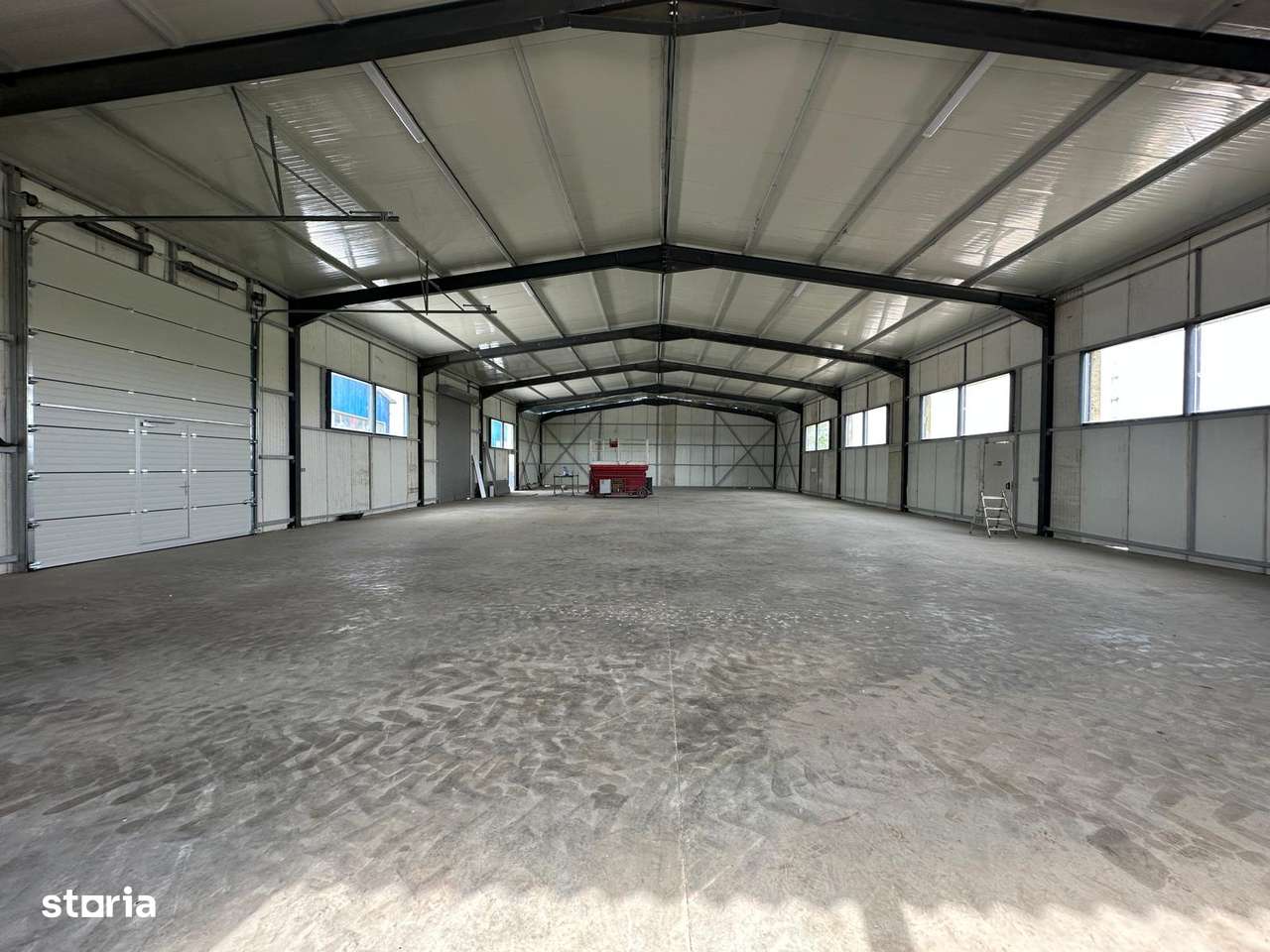 Hala 595mp, aproape de Bariera Tomesti - Imagine principală: 5/10