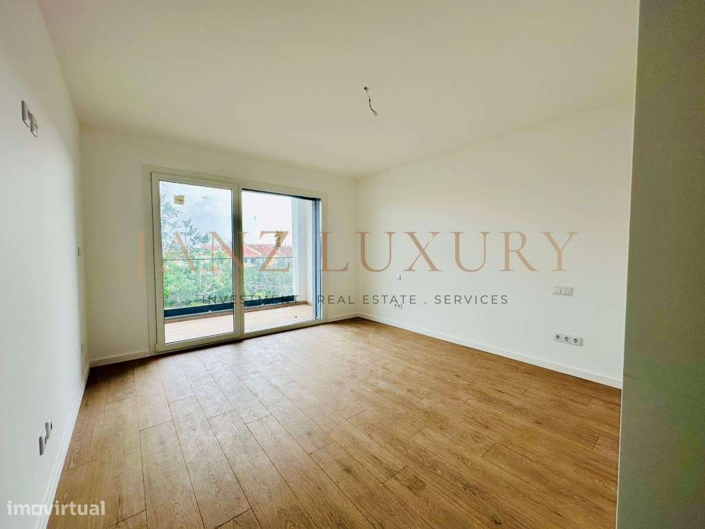 Moradia T4 com Piscina e 300m² Jardim em Manique | Cascais | Garage...-15
