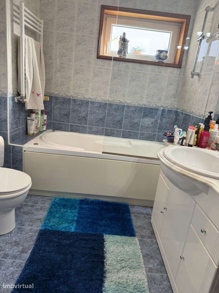 Moradia T3 | Terraço | Box 4 Carros | Varanda | Jovim | Exclusivo-24