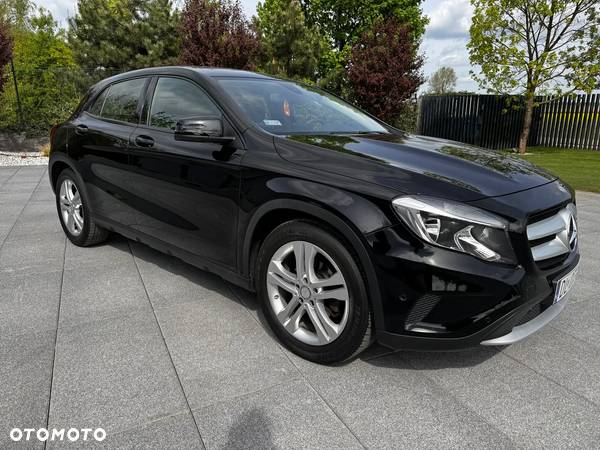 Mercedes-Benz GLA 180 (CDI) d 7G-DCT - 8