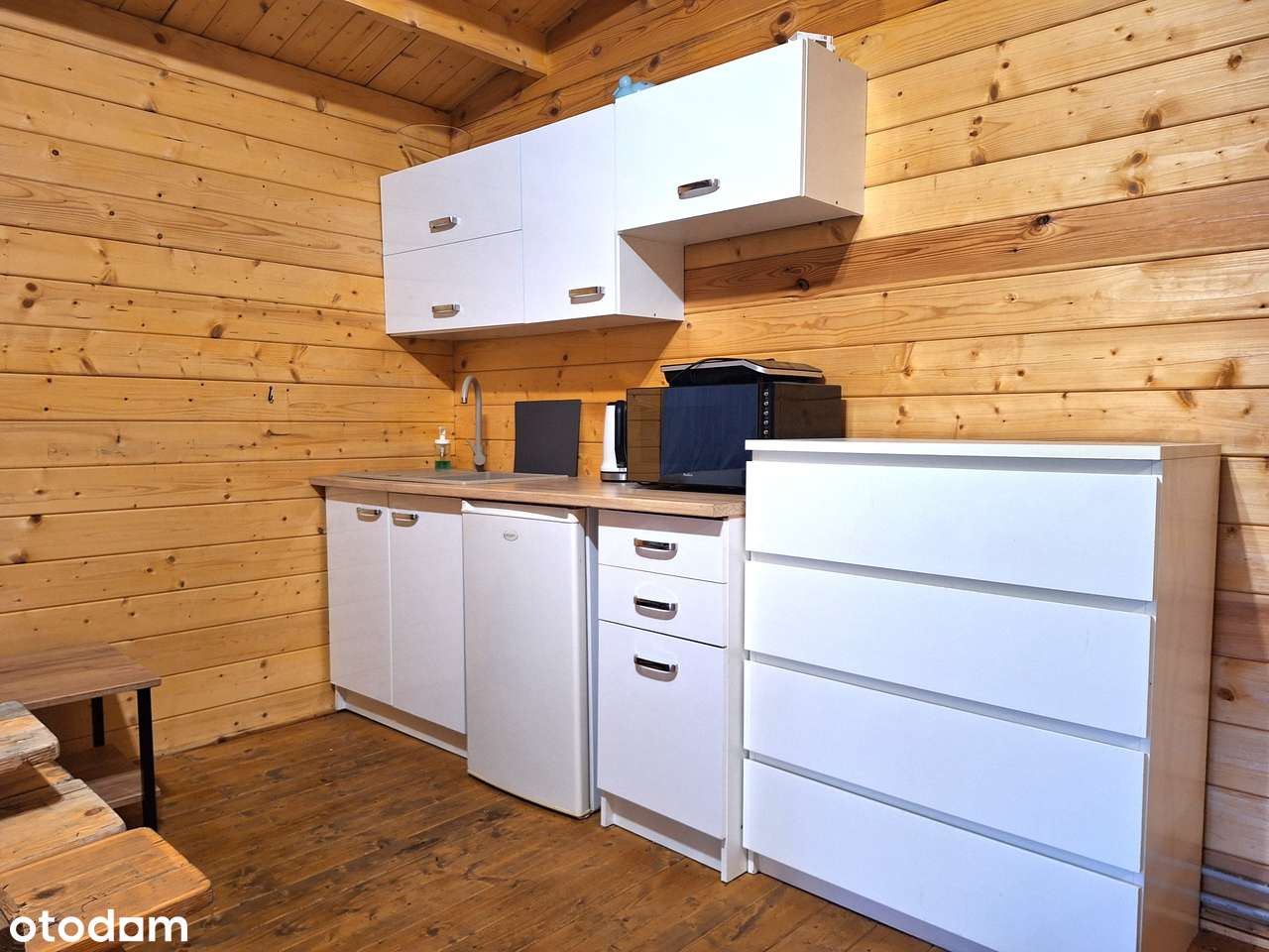 Działka z domkami letniskowymi nad jeziorem-17